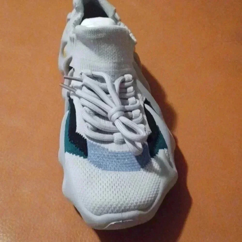 > New no tag, very light women's snickers Size 6 - Picture 6 of 11
